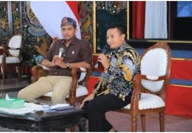 Advokat senior Jawa Timur, Bung Taufik, menyatakan keprihatinan mendalam atas peristiwa dugaan Operasi Tangkap Tangan (OTT) terhadap seorang wartawan di Mojokerto. (Foto: IST)