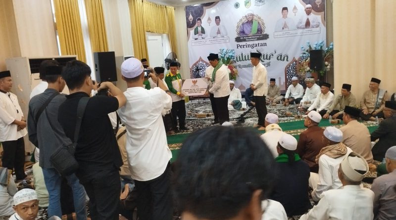 Bupati Barito Utara, H. Shalahuddin, ST., menggelar acara buka puasa bersama (bukber) di Rumah Jabatan, Jalan A. Yani, Muara Teweh, pada Rabu (18/03/2026) sore. (Foto: IST)