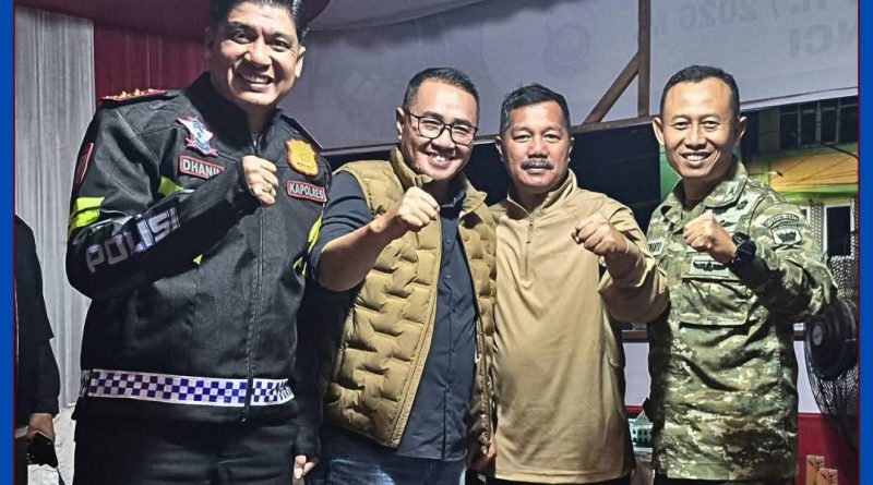 Wali Kota Sungai Penuh, Alfin, S.H., memimpin langsung patroli pengamanan malam takbiran menyambut Idul Fitri 1447 H pada Jumat (20/03/2026). (Foto: Diskominfosta Sungai Penuh)