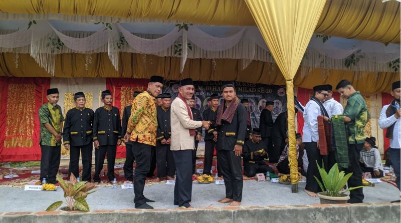 Ratusan anak kemenakan kaum Sikumbang, Pasukuan Piliang, Nagari Situjuah Batua, Kabupaten Limapuluh Kota, menggelar perhelatan besar atau baralek gadang. Acara ini dipusatkan di pelataran ricemilling Wira, kawasan Situjuah Batua, pada Rabu (25/3/2026). (Foto: Pemkab Limapuluh Kota)