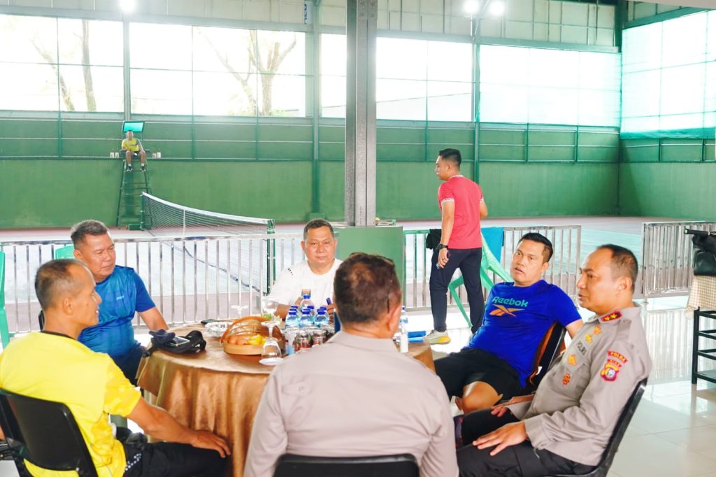 Kepolisian Daerah (Polda) Riau dan Komando Daerah Militer (Kodam) XIX/Tuanku Tambusai menggelar kegiatan silaturahmi serta Halal Bihalal pada Kamis (26/3/2026). (Foto: Humas Polda Riau)