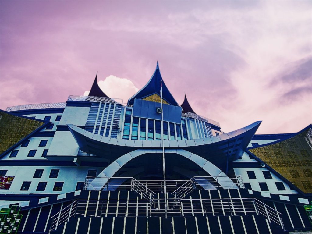 Di tengah semangat efisiensi anggaran nasional, Kabupaten Sijunjung justru mendapat suntikan dana segar sebesar Rp57,42 miliar melalui Keputusan Menteri Keuangan Nomor 59 Tahun 2026, Jum'at (27/3/2026)