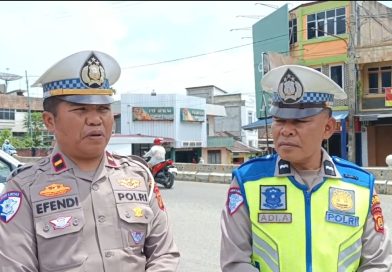 Pelaksanaan Operasi Ketupat 2026 di wilayah hukum Polres Kerinci menunjukkan tren positif dalam pengamanan arus mudik dan balik Lebaran. Angka pelanggaran lalu lintas tercatat menurun drastis, bahkan menyentuh angka yang sangat rendah hingga Minggu (29/3/2026). (Foto: IST)