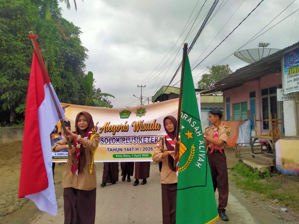 MAN 1 Solok Plus Keterampilan (PK) Koto Baru sukses menggelar prosesi wisuda tahfizh Al-Qur'an bagi santri kelas XII Tahun Pelajaran 2025/2026. Sebanyak 154 santri dikukuhkan dalam acara khidmat yang berlangsung di Aula Serbaguna Kampus Hijau, Rabu (1/4/2026). (Foto: Fitria)