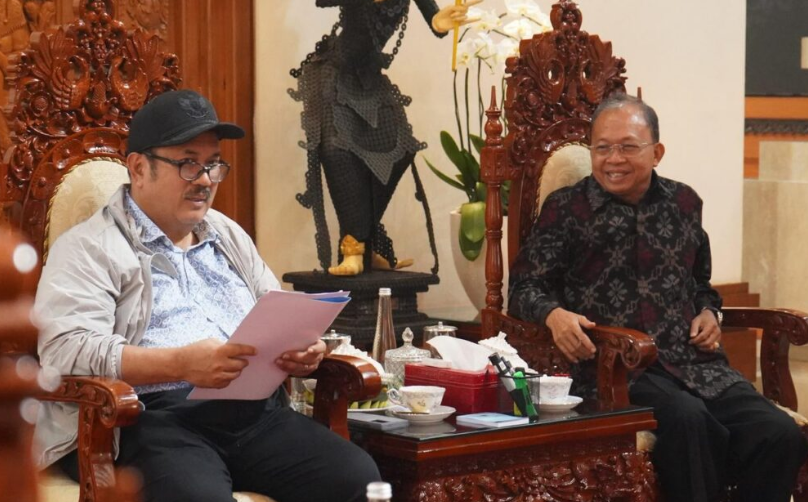 Gubernur Bali terus bergerak cepat untuk memastikan pemerataan pembangunan di seluruh wilayah Pulau Dewata. Langkah terbaru ditunjukkan dengan melakukan lobi intensif kepada Menteri PPN/Kepala Bappenas RI guna mempercepat penguatan infrastruktur darat dan laut, Rabu (11/2/2026). (Foto: Pemprov Bali)