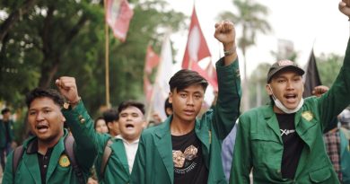 Koordinator Pusat BEM Se-Riau, Teguh Wardana, menyatakan sikap tegas dan kemarahan terbuka atas kecelakaan kerja yang kembali terjadi di PT Indah Kiat Pulp & Paper (IKPP), Senin (6/4/2026). (Foto: BEM Se-Riau)