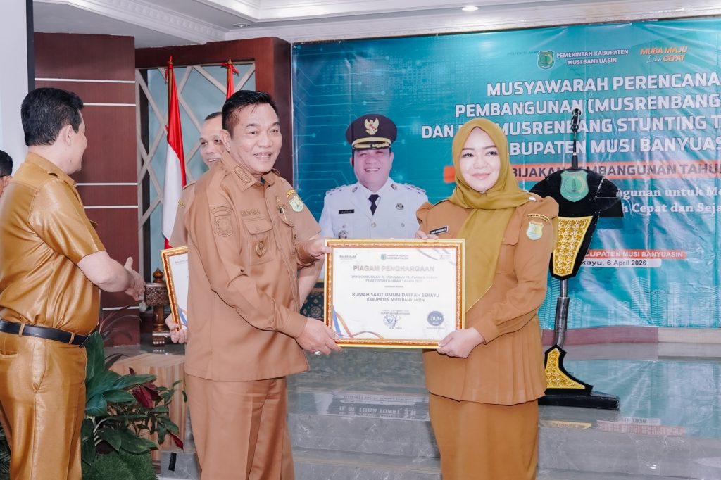 Plt Direktur RSUD Musi Banyuasin, drg. Dina Krisnawati Oktaviani, M.Kes., menghadiri agenda Musyawarah Perencanaan Pembangunan (Musrenbang) tingkat kabupaten. Kegiatan strategis ini diselenggarakan oleh Bappeda Musi Banyuasin pada Senin (6/4/2026). (Foto: IST)