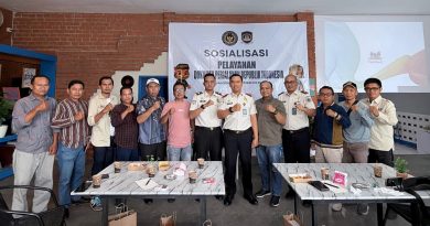 Kantor Imigrasi Kelas II Non TPI Kerinci terus memantapkan komitmennya dalam menghadirkan pelayanan publik yang profesional dan transparan. Langkah ini dipertegas melalui sosialisasi Dokumen Perjalanan Republik Indonesia (DPRI) bersama insan pers di Higee Cafe, Selasa (14/4/2026). (Foto: IST/Dewi Yulianti)