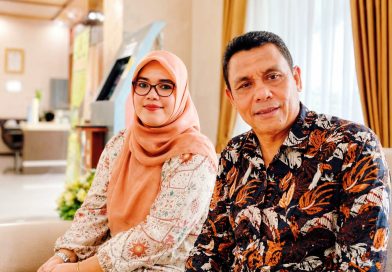 Tim kuasa hukum Jamaluddin Lubis menilai putusan perkara tindak pidana ringan (tipiring) oleh Pengadilan Negeri (PN) Pekanbaru cacat hukum. Putusan tersebut dijatuhkan tanpa kehadiran terdakwa pada Selasa (21/4/2026), meskipun permohonan penundaan sidang telah diajukan secara resmi. (Foto: Weny Friaty)