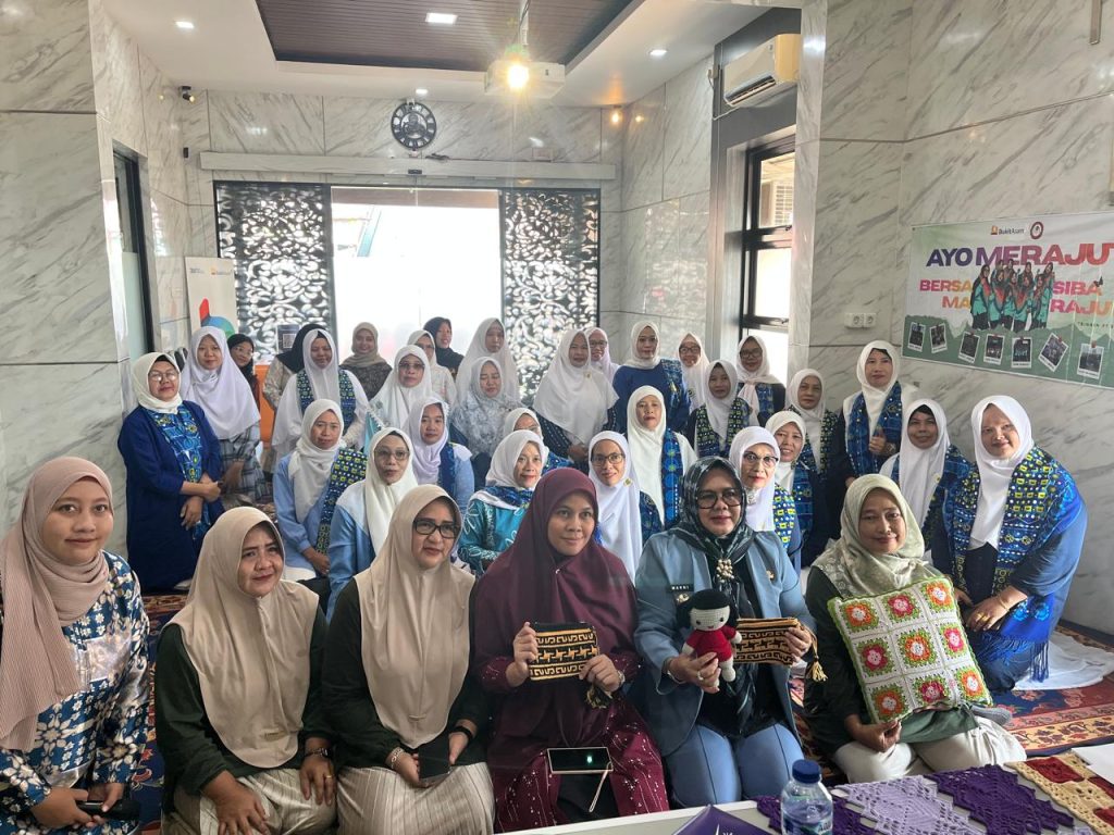 PT Bukit Asam (Persero) Tbk (PTBA) kembali menunjukkan komitmennya dalam memberdayakan ekonomi masyarakat. Perusahaan pelat merah ini menggelar Kelas Kreasi Vol. 7 yang bertempat di Rumah BUMN Bukit Asam, Rabu (22/4/2026). (Foto: Humas PTBA)