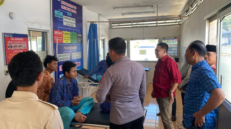 Program Makanan Bergizi Gratis (MBG) di SMP Negeri 03 Kembang Seri, Bengkulu Tengah, mendadak jadi sorotan publik. Sebanyak tujuh siswa dilaporkan mengalami gejala mual dan pusing usai menyantap menu makan siang sekolah pada Kamis (23/4/2026). (Foto: IST/Dewi Yulianti)