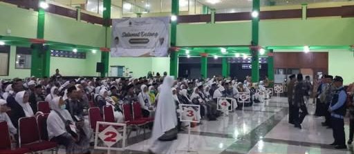 Pemerintah Kabupaten Banjarnegara mematangkan persiapan pemberangkatan 1.054 jemaah haji tahun 1447 H/2026 M. Para tamu Allah ini dijadwalkan bertolak menuju Embarkasi Donohudan, Boyolali, mulai pertengahan Mei mendatang, Minggu (26/4/2026). (Foto: Diskominfo Banjarnegara)