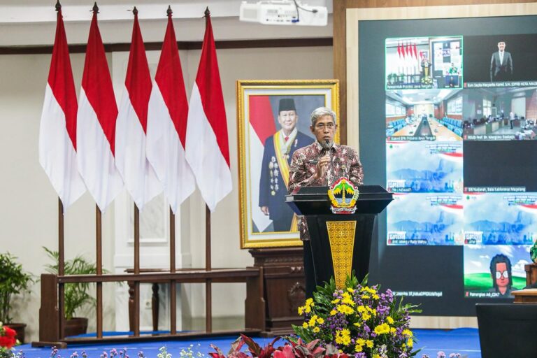 Sekretaris Daerah (Sekda) Jawa Tengah, Sumarno dalam proses Musyawarah Perencanaan Pembangunan (Musrenbang) 2027, Selasa (28/4/2026). (Foto: Pemprov Jateng)