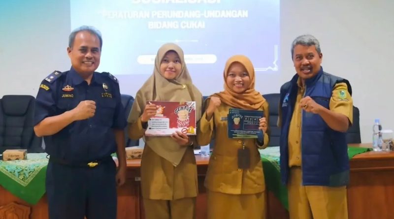 Dinas Komunikasi dan Informatika (Diskominfo) Kabupaten Banjarnegara menggelar sosialisasi peraturan perundang-undangan Bea Cukai di Aula Lantai 2 Setda Banjarnegara, Selasa (28/4/2026). Kegiatan ini fokus pada pemanfaatan Dana Bagi Hasil Cukai Hasil Tembakau (DBH CHT) tahun anggaran 2026. (Foto: Pemkab Banjarnegara)