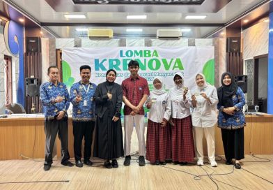 Pemerintah Kabupaten Batang melalui Badan Perencanaan Pembangunan, Riset, dan Inovasi Daerah (Bapperida) resmi menggelar Lomba Kreativitas dan Inovasi Masyarakat (Krenova) 2026. Ajang bergengsi ini berlangsung di Ruang Ujungnegoro Bapperida Batang, Selasa (28/4/2026). (Foto: Pemkab Batang)