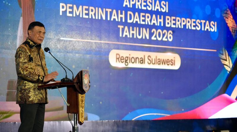 Menteri Koordinator Bidang Politik dan Keamanan (Menko Polkam), Jenderal TNI (Purn.) Djamari Chaniago, memberikan apresiasi tinggi kepada jajaran Pemerintah Daerah (Pemda) di wilayah Sulawesi, Jumat (29/5/2026). (Foto: Kemenko Polkam RI)