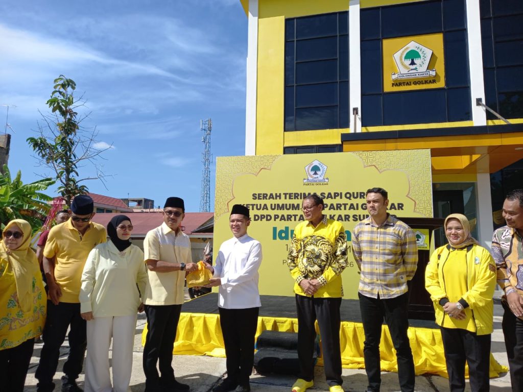 Ketua DPD Partai Golkar Sumatera Barat, Khairunas, mengonfirmasi bahwa total hewan kurban yang disembelih oleh partainya tahun ini mencapai 17 ekor sapi, Sabtu (30/5/2026). (Foto: IST/Novrianto)