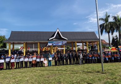 Peringatan Hari Pendidikan Nasional (Hardiknas) 2026 di Kota Sungai Penuh menjadi momentum penting untuk memperkuat sumber daya manusia. Pemerintah daerah kini memfokuskan arah pendidikan pada pembentukan karakter dan penguatan budaya literasi bagi generasi muda, Sabtu (2/5/2026). (Foto: IST/Dewi Yulianti)