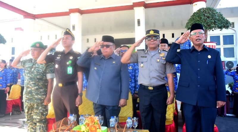 Pemerintah Kabupaten Belitung Timur (Beltim) melaksanakan Upacara Peringatan Hari Pendidikan Nasional (Hardiknas) Tahun 2026 di halaman Kantor Bupati Beltim, Sabtu (2/5/2026) pagi. (Foto: IST/Imran Elfanani)
