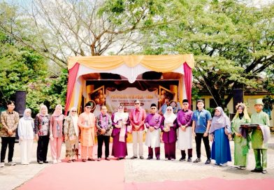 SMK Negeri 6 Pekanbaru mencatatkan prestasi membanggakan pada pengujung tahun ajaran 2026. Berdasarkan data terbaru, sebanyak 55 persen lulusan sekolah ini berhasil langsung terserap di dunia kerja, sementara 30 persen memilih berwirausaha dan 15 persen lainnya melanjutkan ke perguruan tinggi. (Foto: SMKN 6 Pekanbaru)