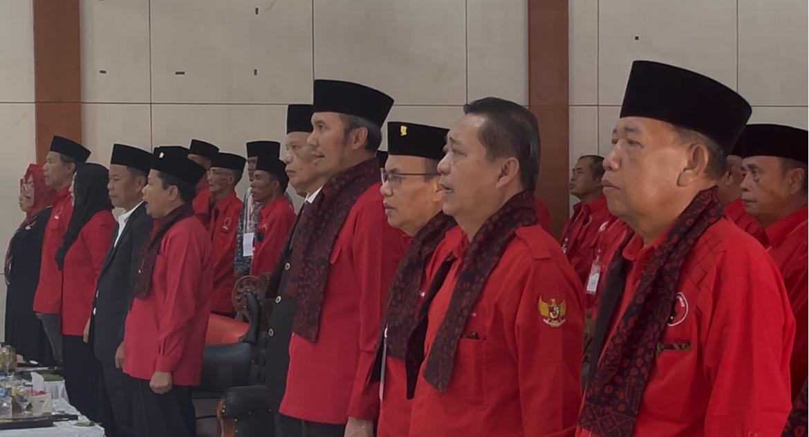 Dewan Pimpinan Cabang (DPC) PDI Perjuangan Kota Sungai Penuh sukses menggelar Musyawarah Ranting Cabang (Musrancab) pada Sabtu (2/5/2026). Kegiatan ini dirangkai dengan pengukuhan Pengurus Anak Cabang (PAC) PDI Perjuangan di seluruh wilayah Kota Sungai Penuh. (Foto: IST/Dewi Yulianti)