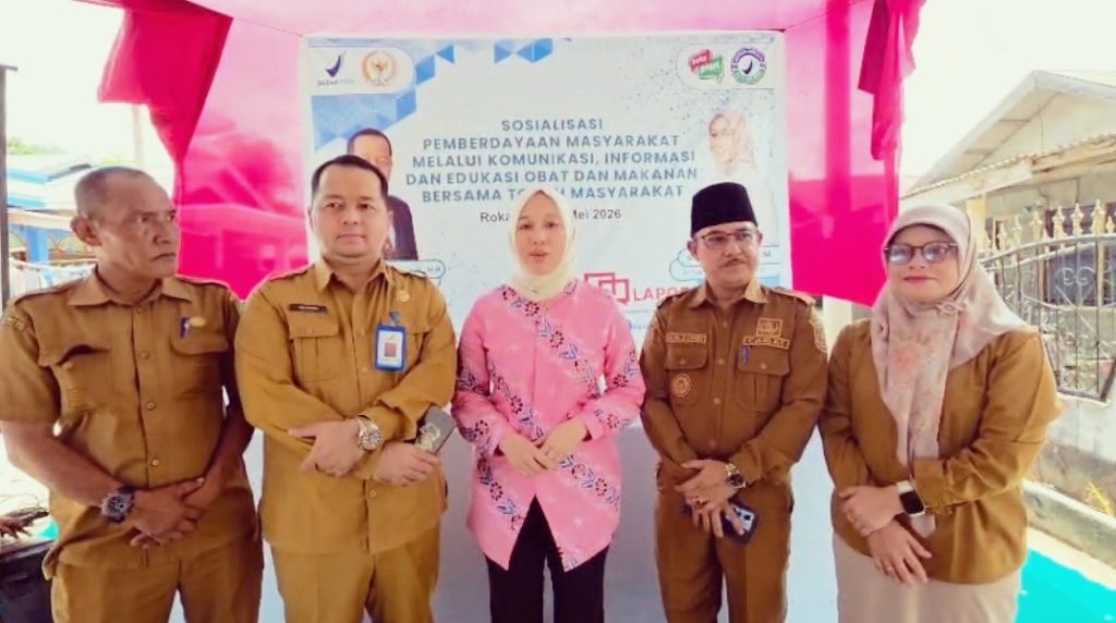 Balai Besar POM (BBPOM) di Pekanbaru bersinergi dengan Anggota Komisi IX DPR RI, dr. Maharani, menggelar kegiatan Komunikasi, Informasi, dan Edukasi (KIE) bagi tokoh masyarakat. Acara ini berlangsung di Tanah Putih Tanjung Melawan, Kabupaten Rokan Hilir, pada Selasa (5/5/2026). (Foto: BPPOM Pekanbaru)