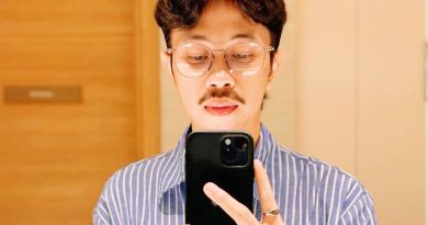 M. Mamduh Hidayat (27), konten kreator asal Bogor ini aktif mempromosikan berbagai merek lokal melalui akun TikTok miliknya, @mamduhhidayat__. (Foto: Ikbal)