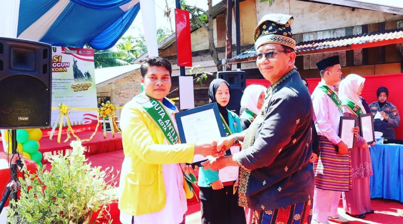 Panglima Besar Hulubalang Datuk Muhammad Nasir hadir mewakili Ketua Lembaga Adat Melayu Riau (LAMR) Kota Pekanbaru dalam acara Kampung Tangguh Anti Narkoba ke-III di wilayah Meranti Pandak, Rumbai, Sabtu (9/5/2026). (Foto: Humas Hulubalang LAMR Riau)