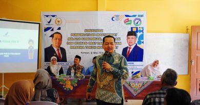 Warga RT. 001/RW. 001 Desa Sendayan ramai membekali diri dengan literasi kesehatan dalam acara Komunikasi, Informasi, dan Edukasi (KIE) Tokoh Masyarakat di ula PDTA Dusun I Kapur, Desa Sendayan, Sabtu (9/5/2026). (Foto: BPOM Pekanbaru)