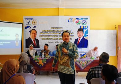 Warga RT. 001/RW. 001 Desa Sendayan ramai membekali diri dengan literasi kesehatan dalam acara Komunikasi, Informasi, dan Edukasi (KIE) Tokoh Masyarakat di ula PDTA Dusun I Kapur, Desa Sendayan, Sabtu (9/5/2026). (Foto: BPOM Pekanbaru)
