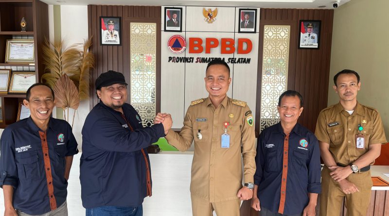 Pengurus Wilayah Ikatan Wartawan Online (PW IWO) Provinsi Sumatera Selatan menggelar audiensi strategis dengan Badan Penanggulangan Bencana Daerah (BPBD) Provinsi Sumsel pada Senin (11/5/2026). (Foto: IST/Heri Susanto)