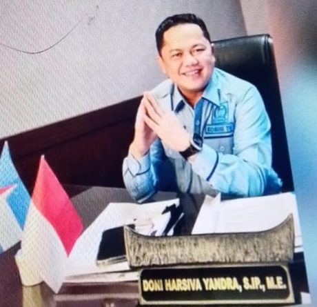 Ketua Komisi IV DPRD Sumatera Barat, Doni Harsiva Yandra, menegaskan bahwa penanganan ruas Jalan Pasar Baru–Alahan Panjang dan Jembatan Anduriang harus menjadi prioritas tahun depan. (Foto: IST/Novrianto)