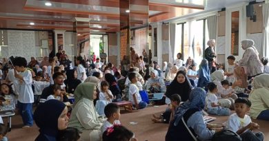 Suasana semarak menyelimuti Aula Boekit Diza, Kota Sungai Penuh, saat ratusan anak tingkat TK dan PAUD berkumpul pada Kamis (14/5/2026). Kehadiran mereka untuk mengikuti Colorland Kids Festival 2026, sebuah ajang lomba mewarnai yang penuh warna dan kegembiraan. (Foto: IST/Dewi Yulianti)