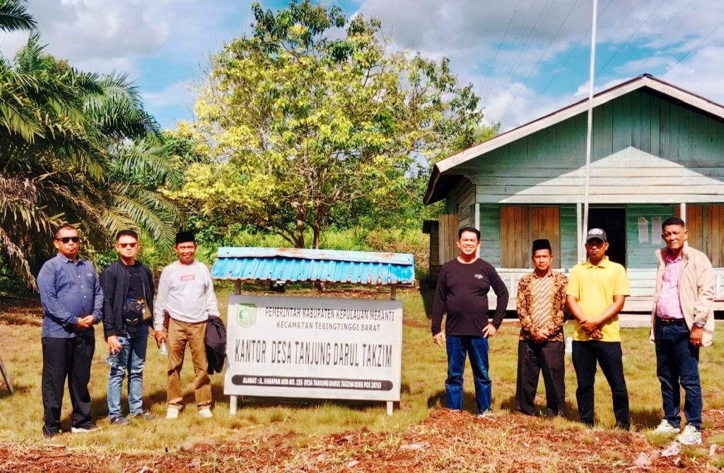 Lembaga Adat Melayu Riau (LAMR) Kabupaten Kepulauan Meranti melakukan survei awal peninjauan kearifan lokal di Desa Tanjung Darul Takzim, Kecamatan Rangsang Barat, Kamis (14/5/2026). (Foto: Humas LAMR Kepulauan Meranti)