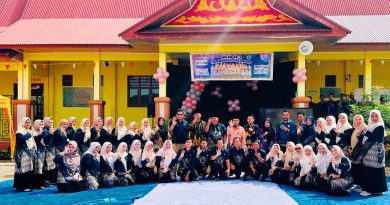SMA Negeri 19 Pekanbaru genap berusia tiga tahun. Sekolah yang lahir di tengah tantangan pandemi Covid-14 ini merayakan hari jadinya dengan penuh rasa syukur dan kemeriahan di aula sekolah. (Foto: Humas SMAN 19 Pekanbaru)