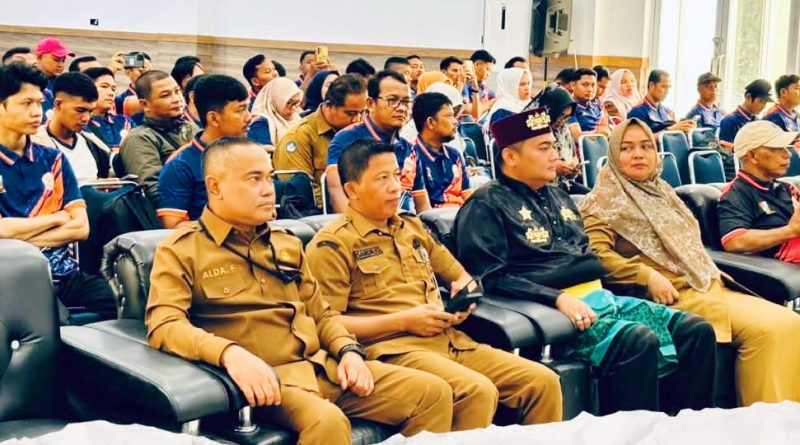 Dinas Pendidikan (Disdik) Kota Pekanbaru terus bergerak aktif memperkuat kompetensi tenaga pendidik di bidang non-akademik. Langkah ini diwujudkan melalui pembukaan kegiatan Pelatihan dan Sosialisasi Jurus Tunggal IPSI bagi guru SD dan SMP se-Kota Pekanbaru di Aula Disdik, Senin (18/5/2026). (Foto: Dinas Pendidikan Kota Pekanbaru)