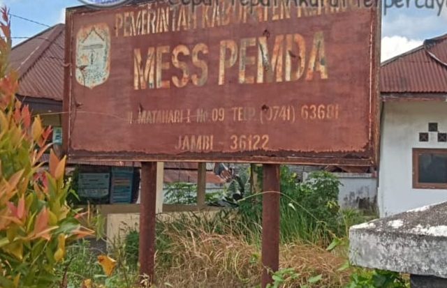 Kondisi Mess Pemerintah Daerah (Pemda) Kabupaten Kerinci yang berlokasi di kawasan Jalan Matahari I, Kota Jambi, saat ini sangat memprihatinkan. (Foto: IST/Dewi Yulianti)