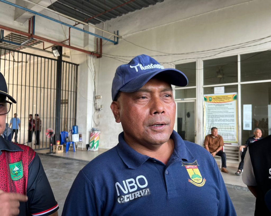 Kepala Dispora Riau, Yurnalis (Foto: MC Riau)