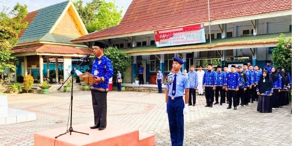 SMA Negeri Plus Provinsi Riau sukses menggelar upacara bendera dalam rangka memperingati Hari Kebangkitan Nasional (Harkitnas) 2026, Rabu (20/5/2026). (Foto: Humas SMAN Plus Provinsi Riau)