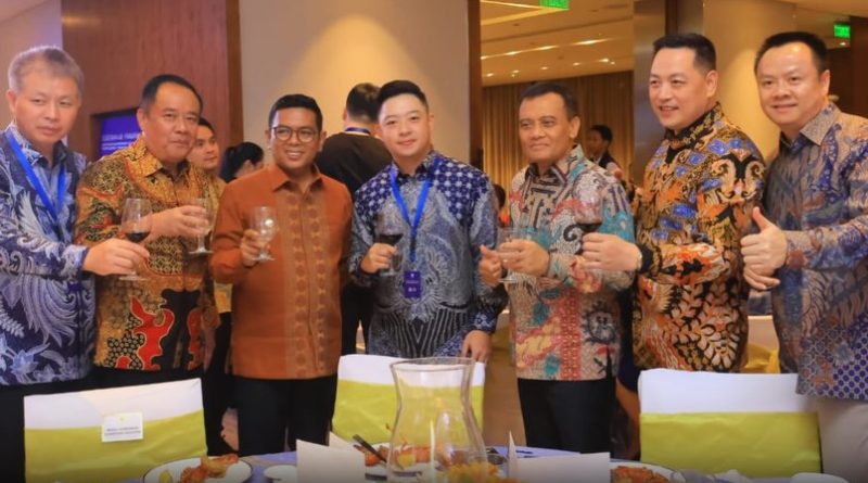 Wakil Gubernur Sumatera Selatan (Sumsel), H. Cik Ujang, menghadiri jamuan makan malam formal di ibu kota yang bertajuk Pertukaran Tokoh Politik Tiongkok–Indonesia Program DBA Angkatan XII CKGBSP yang berlangsung di The Residence ONFIVE, Hotel Grand Hyatt Jakarta, Jumat (22/5/2026) malam. (Foto: Pemprov Sumsel)
