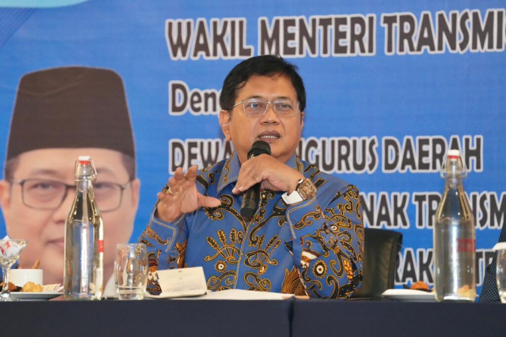 Wakil Menteri Transmigrasi (Wamen Trans), Viva Yoga Mauladi, menjelaskan bahwa program Trans Tuntas dirancang secara modern untuk memetakan dan menyediakan data pertanahan secara digital, Sabtu (23/5/2026). (Foto: Kementrans)
