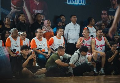 Wakil Menteri Pemuda dan Olahraga Republik Indonesia (Wamenpora RI), Taufik Hidayat, ikut memeriahkan puncak ajang Jogja Run D-City 2026 di Gelanggang Inovasi dan Kreativitas (GIK) UGM, Sleman, Minggu (24/5/2026) pagi. (Foto: Kemenpora)