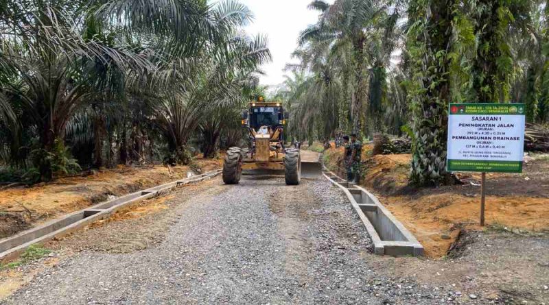 Pembangunan infrastruktur strategis dalam program ini menyasar tiga desa di Kecamatan Pinggir, yakni Desa Buluh Apo, Desa Tengganau, dan Desa Balai Pungut. (Foto: MC Riau)