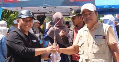 Dinas Komunikasi, Informatika, dan Statistik (Diskominfosta) Kota Sungai Penuh berpartisipasi aktif dalam penyembelihan hewan kurban ini dipusatkan di halaman Kantor Wali Kota Sungai Penuh, Kamis (28/5/2026). (Foto: Diskominfosta Sungai Penuh)