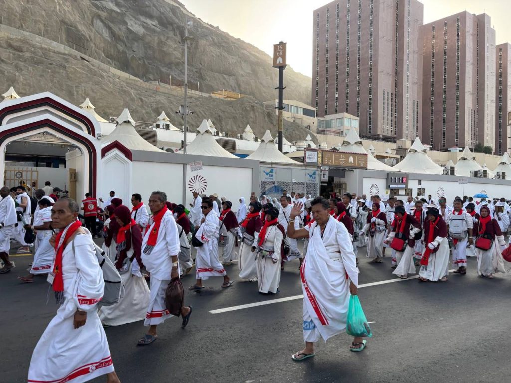 Penyelenggaraan puncak ibadah haji di fase Armuzna (Arafah, Muzdalifah, dan Mina) tahun 1447 Hijriah mendapat apresiasi positif dari Tim Amirul Hajj. (Foto: Kemenhaj RI)