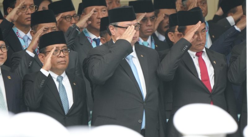 Menteri Koordinator Bidang Hukum, Hak Asasi Manusia, Imigrasi, dan Pemasyarakatan (Menko Kumham Imipas), Yusril Ihza Mahendra, menghadiri Upacara Peringatan Hari Lahir Pancasila Tahun 2026 di Gedung Pancasila, Jakarta, Senin (1/6/2026). (Foto: Kemenko Kumham Imipas RI)