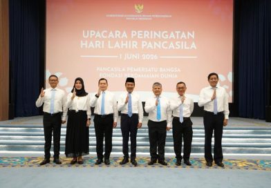 Upacara Peringatan Hari Lahir Pancasila Tahun 2026 yang digelar oleh Kementerian Koordinator Bidang Perekonomian yang bertema “Pancasila Pemersatu Bangsa, Fondasi Perdamaian Dunia” yang dipusatkan di Graha Sawala, Jakarta, Senin (1/6/2026). (Foto: Kemenko Perekonomian RI)