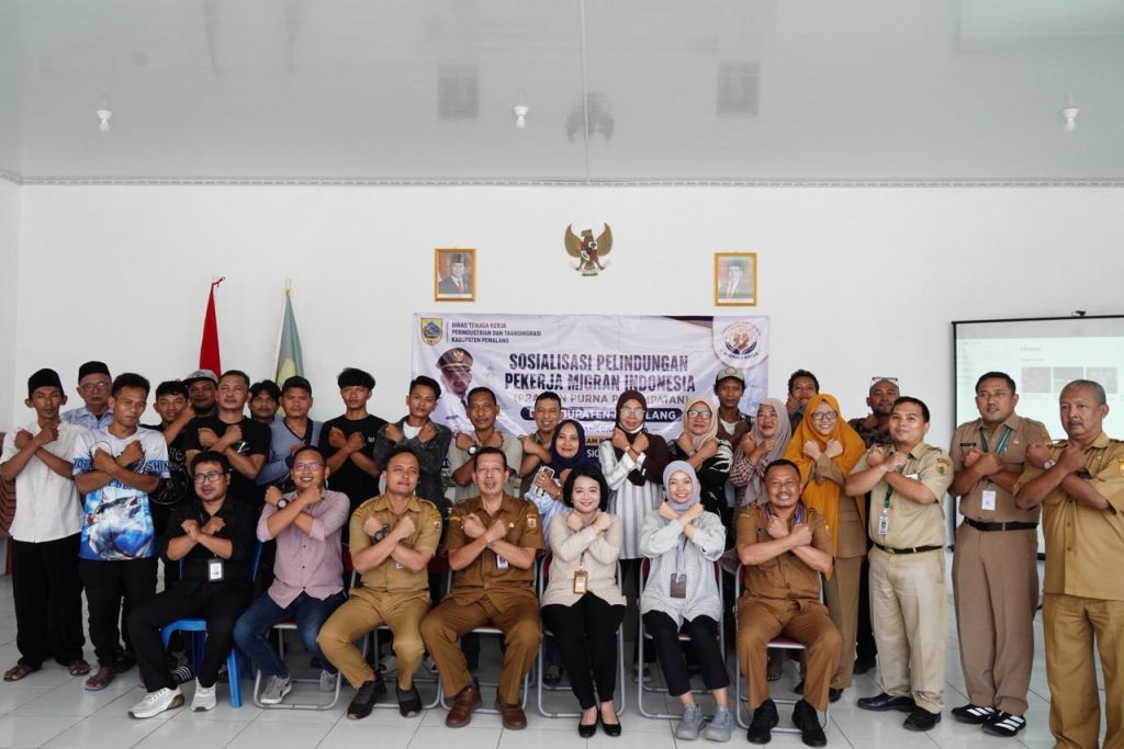 Balai Pelayanan Pelindungan Pekerja Migran Indonesia (BP3MI) Jawa Tengah bersinergi dengan Pemerintah Kabupaten Pemalang menggelar Sosialisasi Pelindungan Pekerja Migran Indonesia (PMI) yang dipusatkan di Kantor Desa Sugihwaras, Kecamatan Pemalang, Selasa (26/5/2026). (Foto: KP2MI)