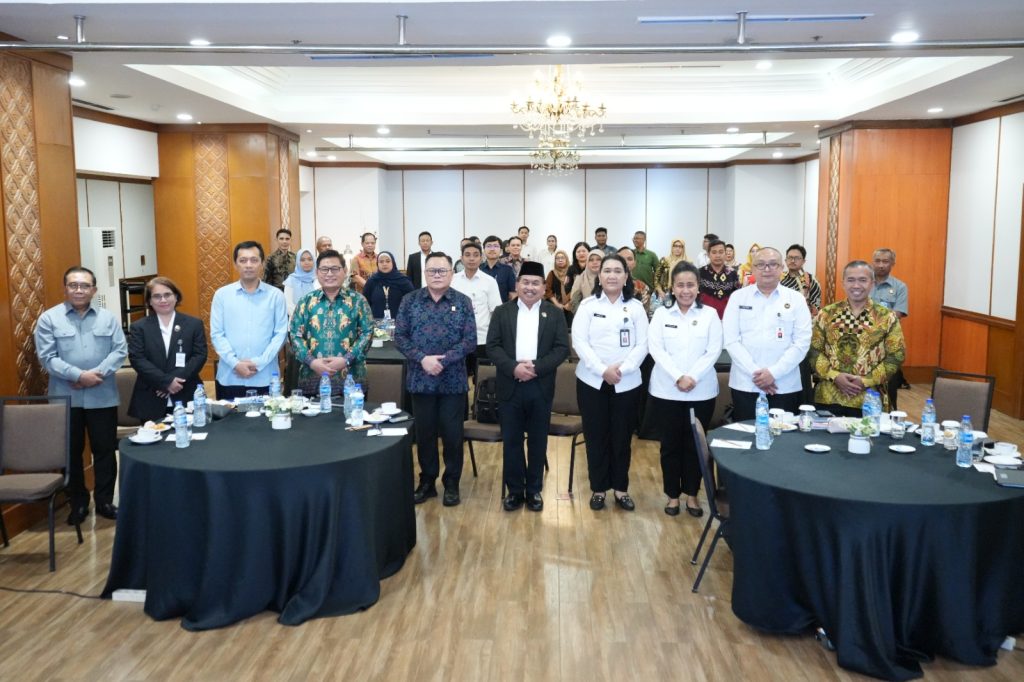 Rapat Sinkronisasi dan Koordinasi Kemudahan Akses Keadilan bagi Masyarakat yang mempertemukan berbagai pemangku kepentingan ini diselenggarakan secara terpadu di Hotel Grand Sahid Jaya, Jakarta, Selasa (2/6/2026). (Foto: Kemenko Kumham Imipas RI)