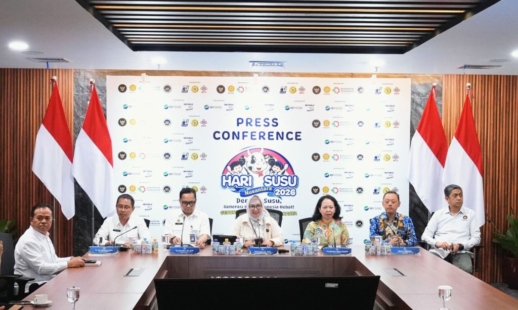 Indonesia menggelar peringatan Hari Susu Nusantara (HSN) 2026 bertema “Dengan Susu, Generasi Kuat, Indonesia Hebat” yang diluncurkan melalui konferensi pers resmi di Gedung Graha Mandiri Lantai 3, Kantor Kementerian Koordinator Bidang Pangan RI, Jakarta, Selasa (2/6/2026). (Foto: Kemenko Pangan RI)